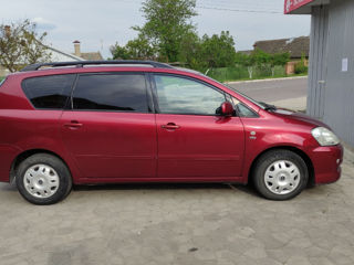 Toyota Avensis Verso