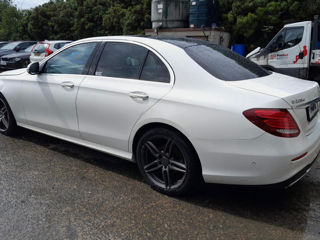 Dezmembrez Mercedes E-Class W213 E220d foto 5