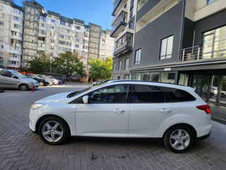 Ford Focus foto 16