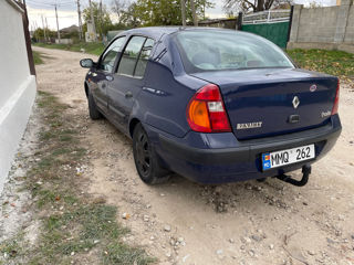 Renault Clio Symbol foto 3