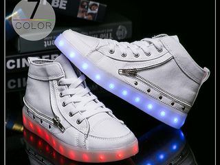 Хит сезона! Кроссовки с LED подсветкой! foto 2