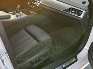 BMW 5 Series foto 6