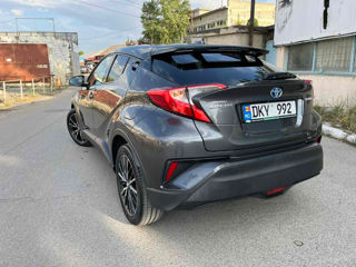 Toyota C-HR foto 5