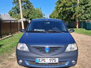 Dacia Logan foto 2