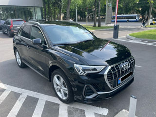 Audi Q3 foto 1