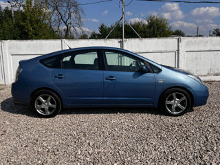 Toyota Prius foto 4