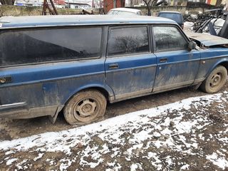 Продам  по запчастям volvo 245 foto 3