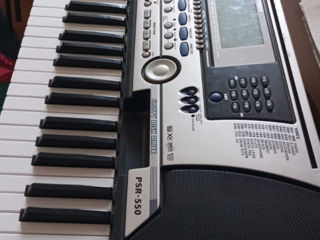 Yamaha psr-550