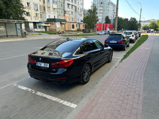 BMW 5 Series foto 4