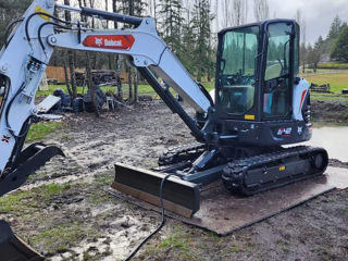 Excavator Bobcat Camaz  Zil Ciocan hidraulic