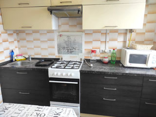 Apartament cu 2 camere, 54 m², Telecentru, Chișinău foto 2