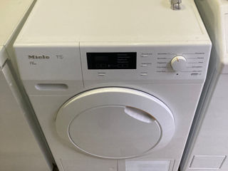 Uscator Miele T1