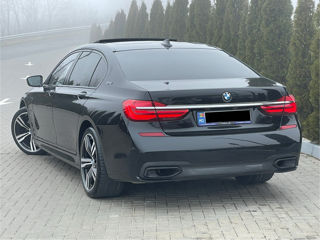 BMW 7 Series foto 4