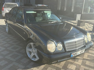 Mercedes E-Class