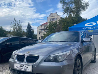 BMW 5 Series foto 2