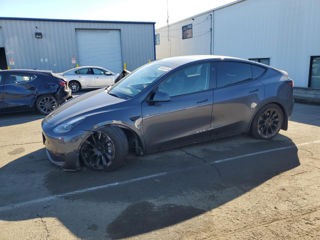 Tesla Model Y foto 3