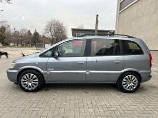 Opel Zafira foto 4