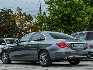 Mercedes E-Class foto 2