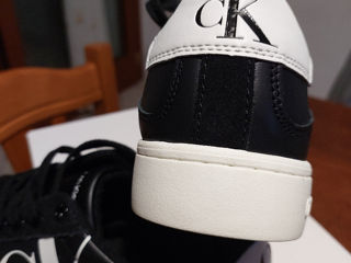 Calvin Klein Jeans. foto 2