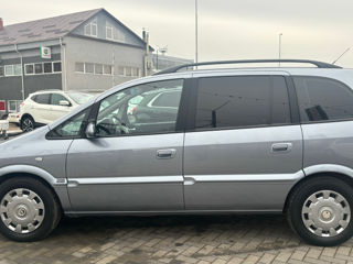 Opel Zafira foto 5