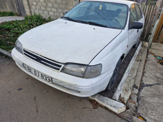 Toyota Carina foto 4