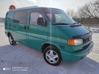 Volkswagen T4 foto 2