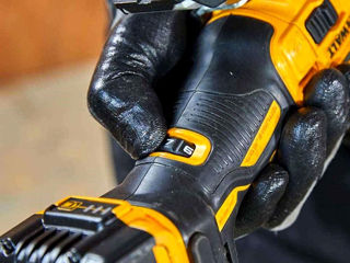 DEWALT DCS335N-XJ  Fierastrau pentru decupat (лобзик) foto 7