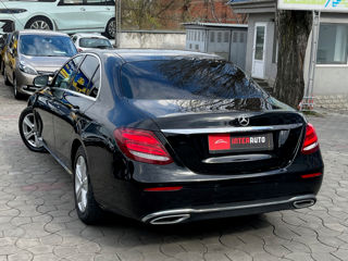 Mercedes E-Class foto 3