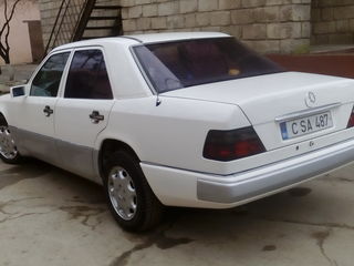 Mercedes Series (W124) foto 7