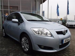 Toyota Auris foto 2