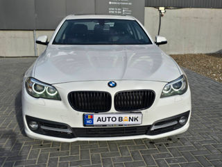 BMW 5 Series foto 2