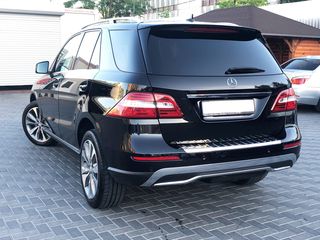 Mercedes ML Class foto 2