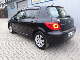 Peugeot 307 foto 4