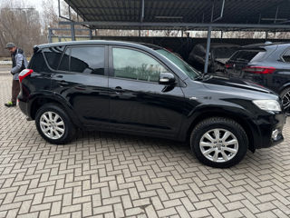 Toyota Rav 4 foto 2