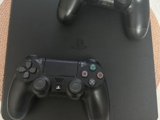 Vând sony playstation 4 + 3 jocuri foto 2