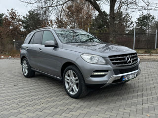 Mercedes M-Class foto 2