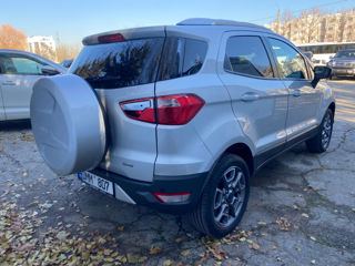 Ford EcoSport foto 4