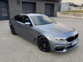 BMW 5 Series foto 1