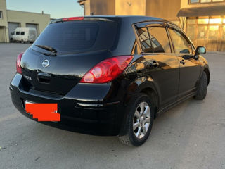 Nissan Tiida foto 5