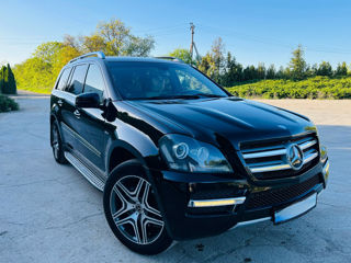 Mercedes GL-Class