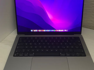 Se vinde MacBook Pro 14 16GB 1TB