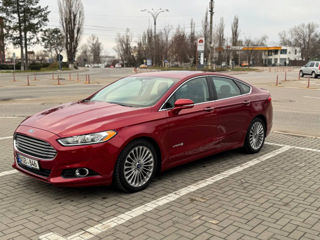 Ford Fusion foto 2