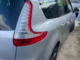 Renault Grand Scenic foto 3