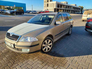 Skoda Octavia foto 2