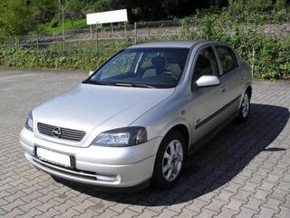 Dezmembrare Opel Astra H foto 4