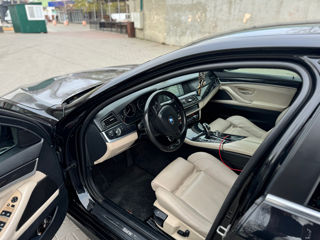 BMW 5 Series foto 8