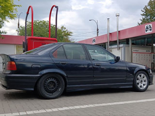 BMW 3 Series foto 4