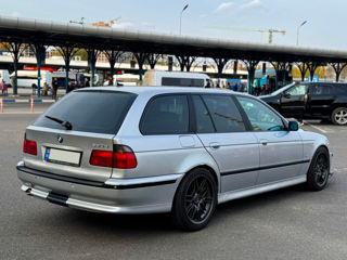 BMW 5 Series foto 5