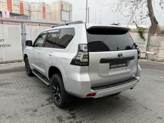 Toyota Land Cruiser Prado foto 7