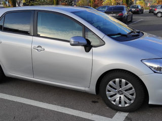 Toyota Auris foto 2